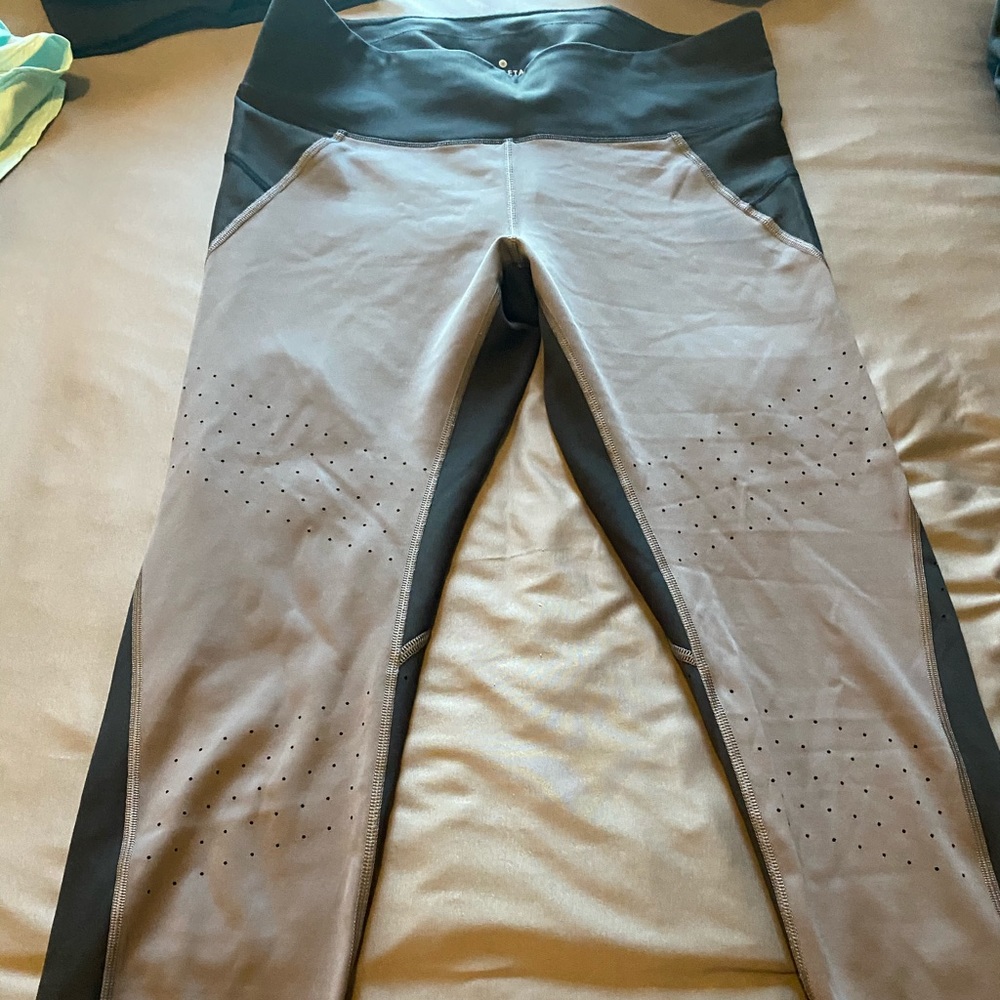 Athleta leggings
